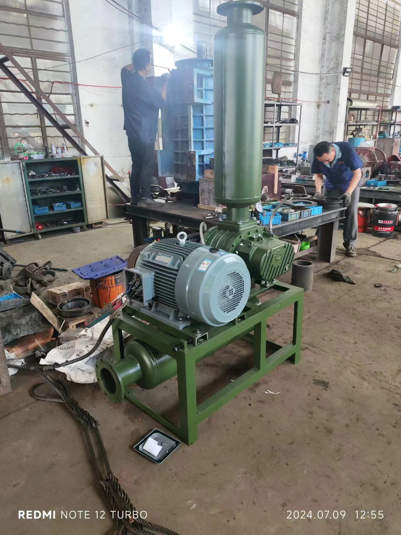 防爆液冷型羅茨風(fēng)機試機